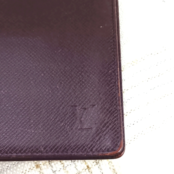 Louis Vuitton Brown Vintage Taiga Long Bifold Wallet - Picture 7 of 11
